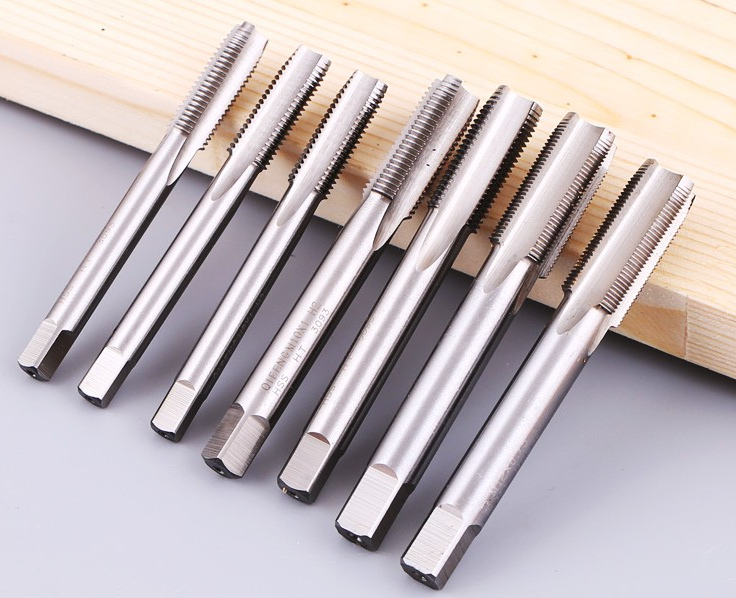 厂标螺套丝锥螺旋槽型高速钢38-46HRC本色